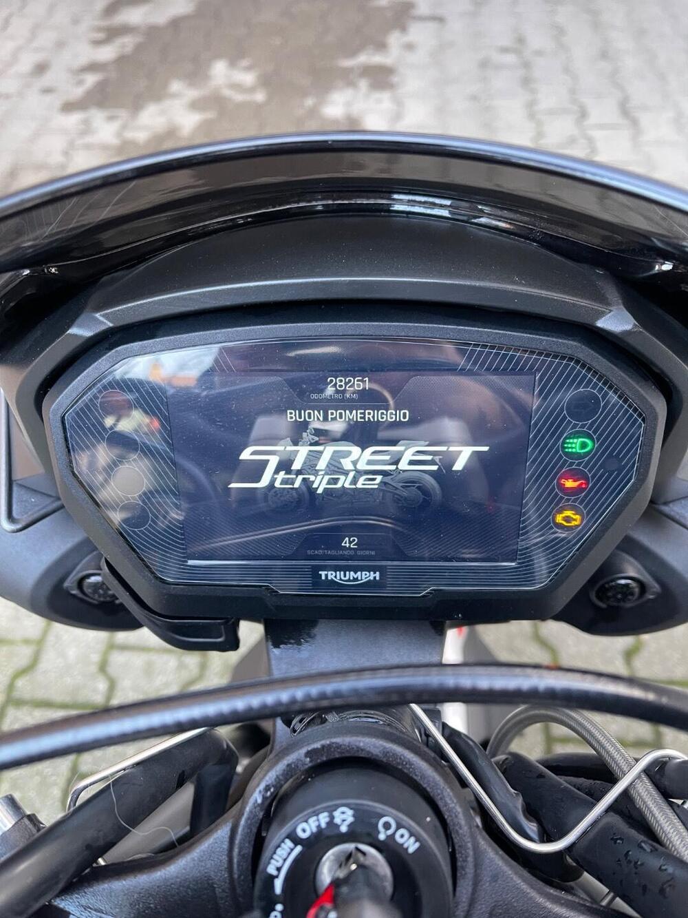Triumph Street Triple RS (2020 - 22) (5)