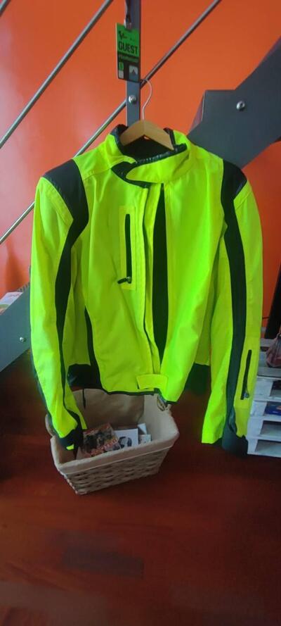 Vendo giubbotto e pantaloni Bmw