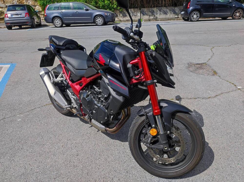 Honda CB 750 Hornet (2023 - 24) (2)