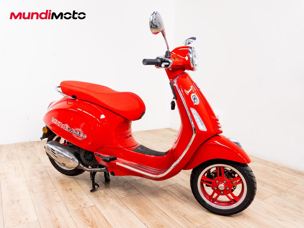 Vespa Primavera 125 RED (2025 - 26) (2)