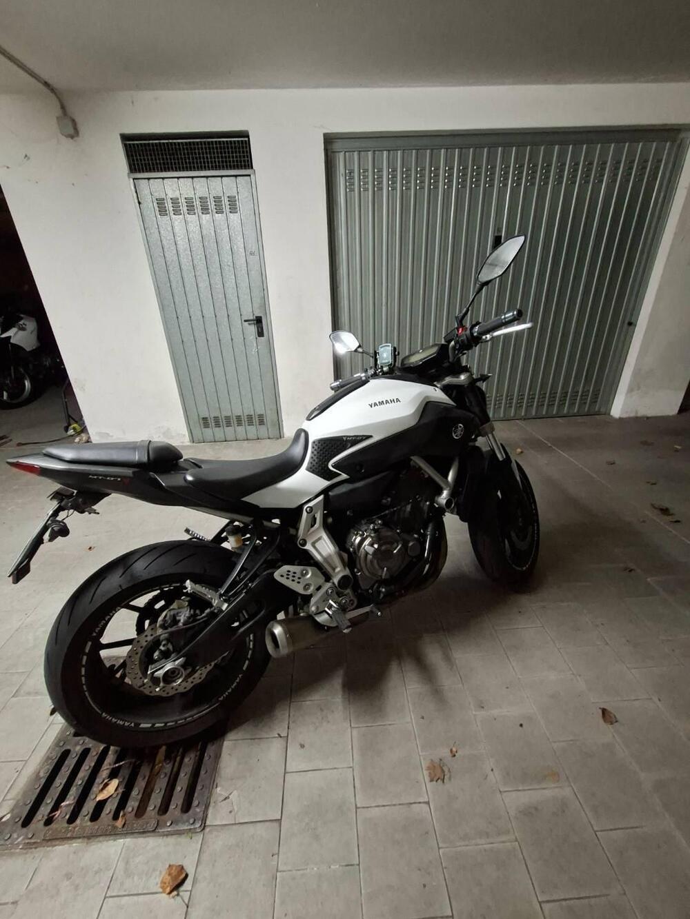 Yamaha MT-07 ABS (2014 - 16) (2)