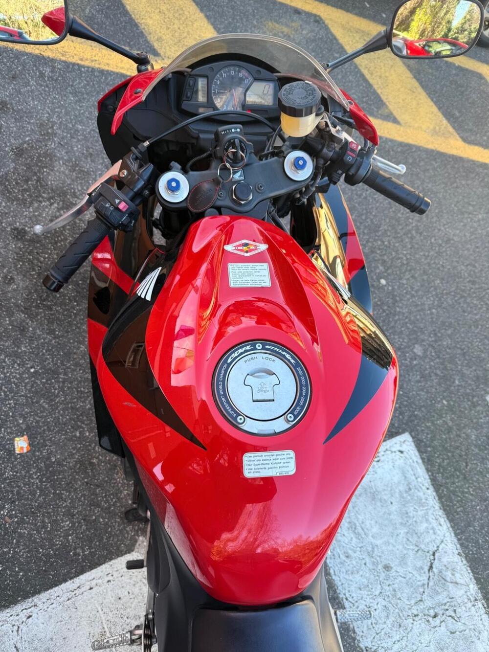 Honda CBR 600 RR (2009 - 12) (8)