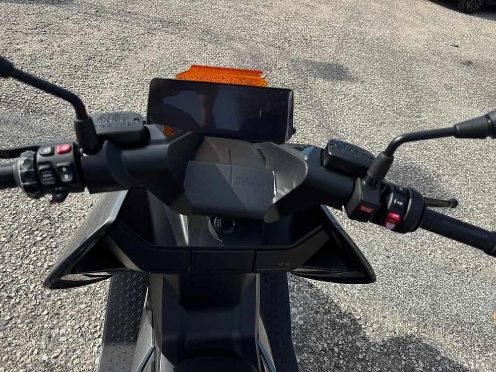 Bmw CE 04 (2021 - 25) (7)