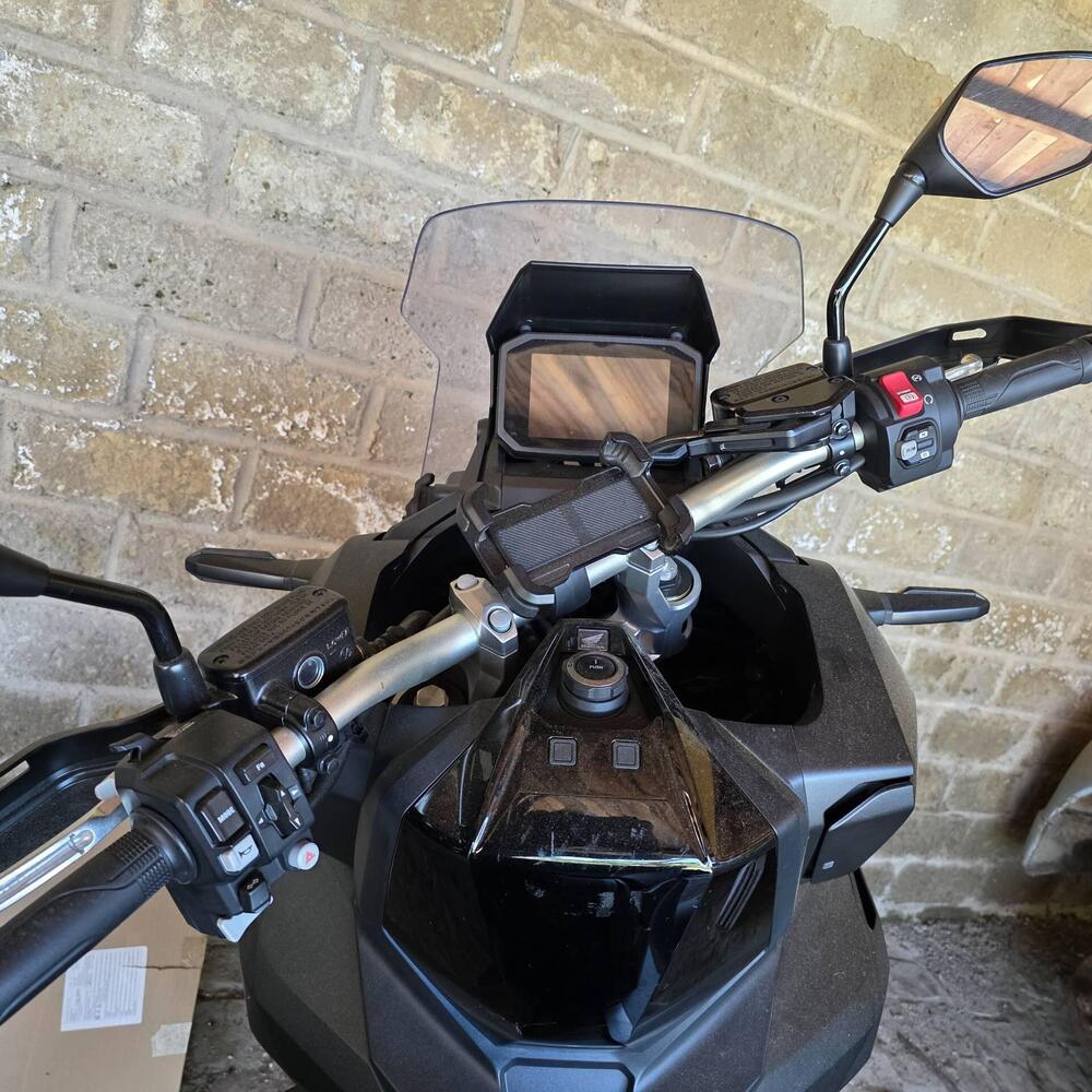 Honda X-ADV 750 DCT (2021 - 24) (13)