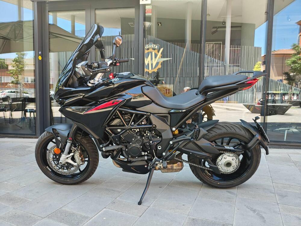 MV Agusta Turismo Veloce 800 R (2023 - 26) (11)