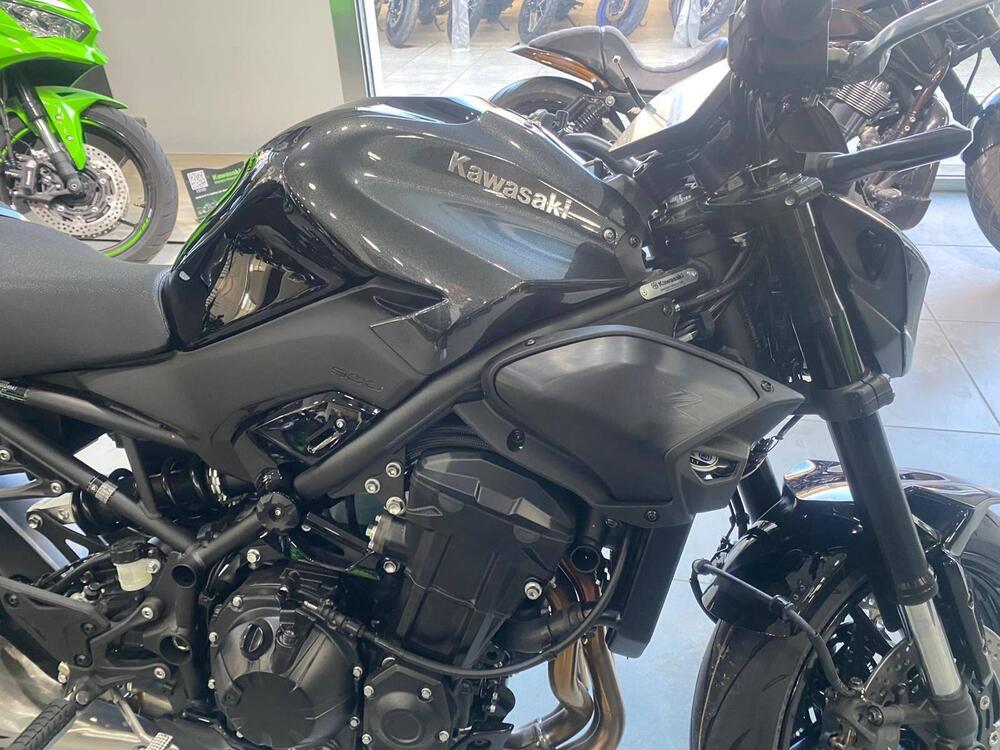 Kawasaki Z 900 (2025 - 26) (6)