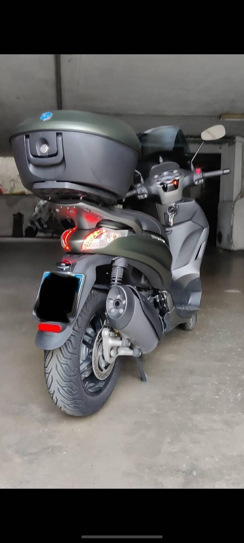 Piaggio Beverly 350 S ABS (2019 - 20) (3)