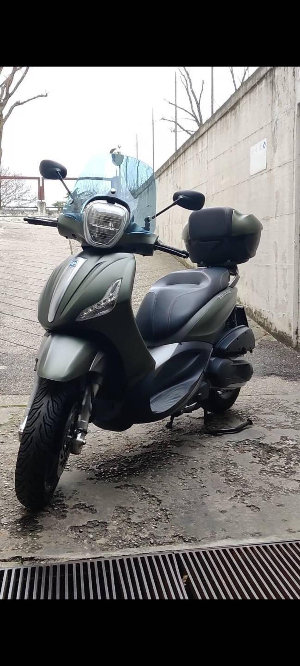 Piaggio Beverly 350 S ABS (2019 - 20) (5)