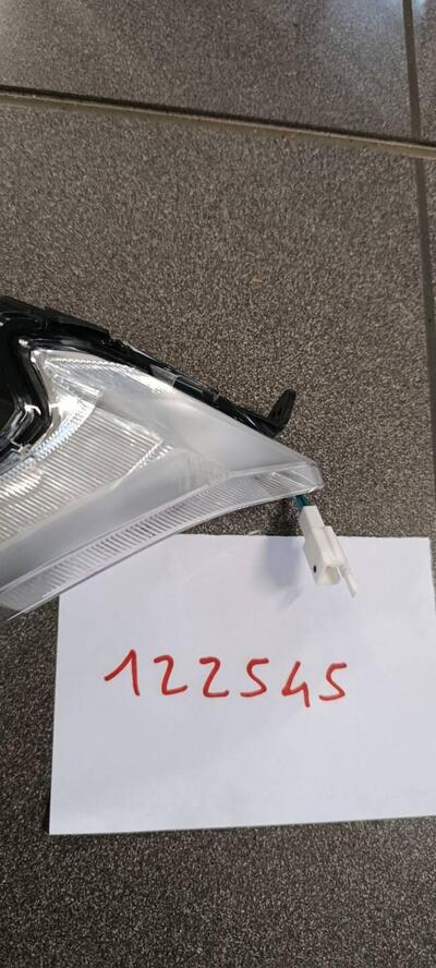 FRECCIA ANTERIORE DX SYM ADX 300