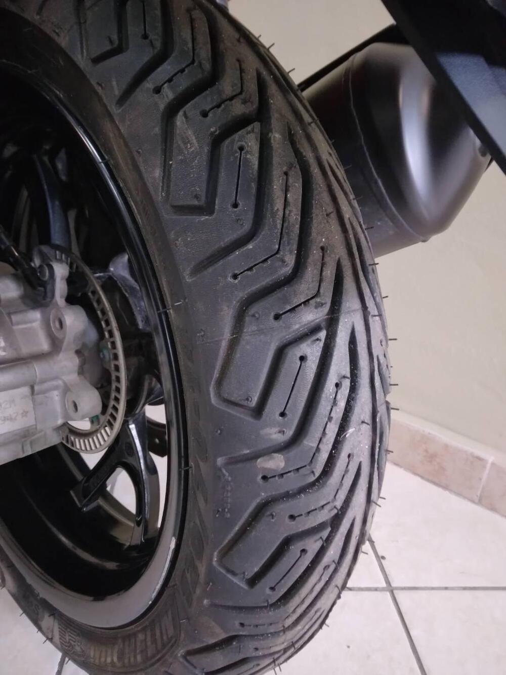 Piaggio Medley 150 S ABS (2021 - 25) (3)