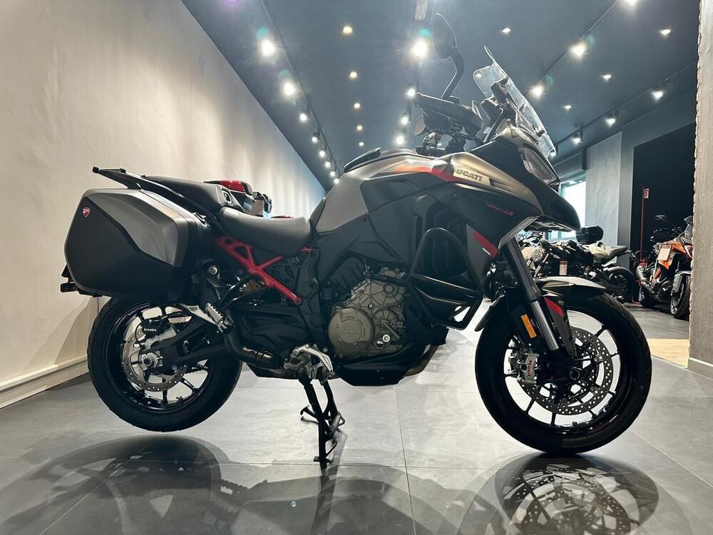 Ducati Multistrada V4 S Grand Tour (2024) (4)