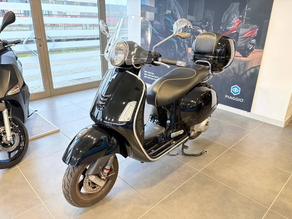 Vespa GTS 300 Super (2017 - 18)