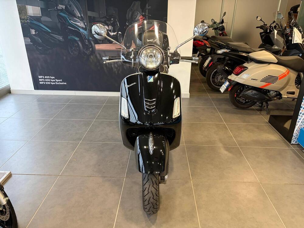 Vespa GTS 300 Super (2017 - 18) (2)