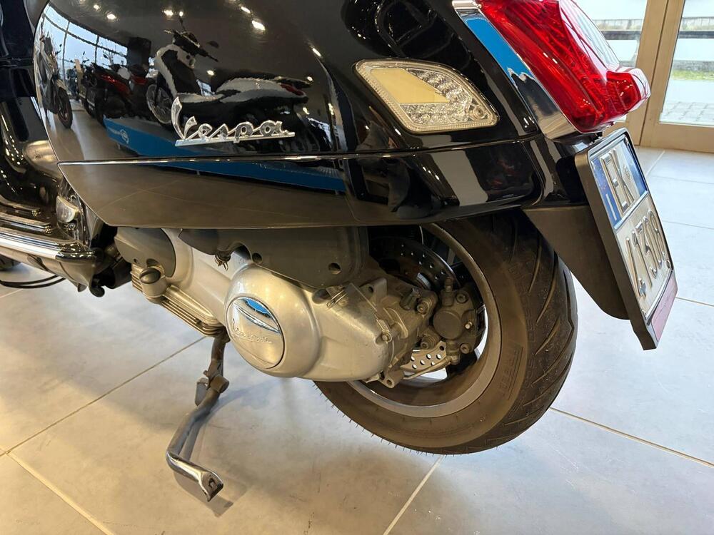 Vespa GTS 300 Super (2017 - 18) (15)