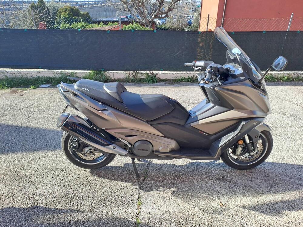 Kymco AK 550 ETS (2021 - 26) (2)