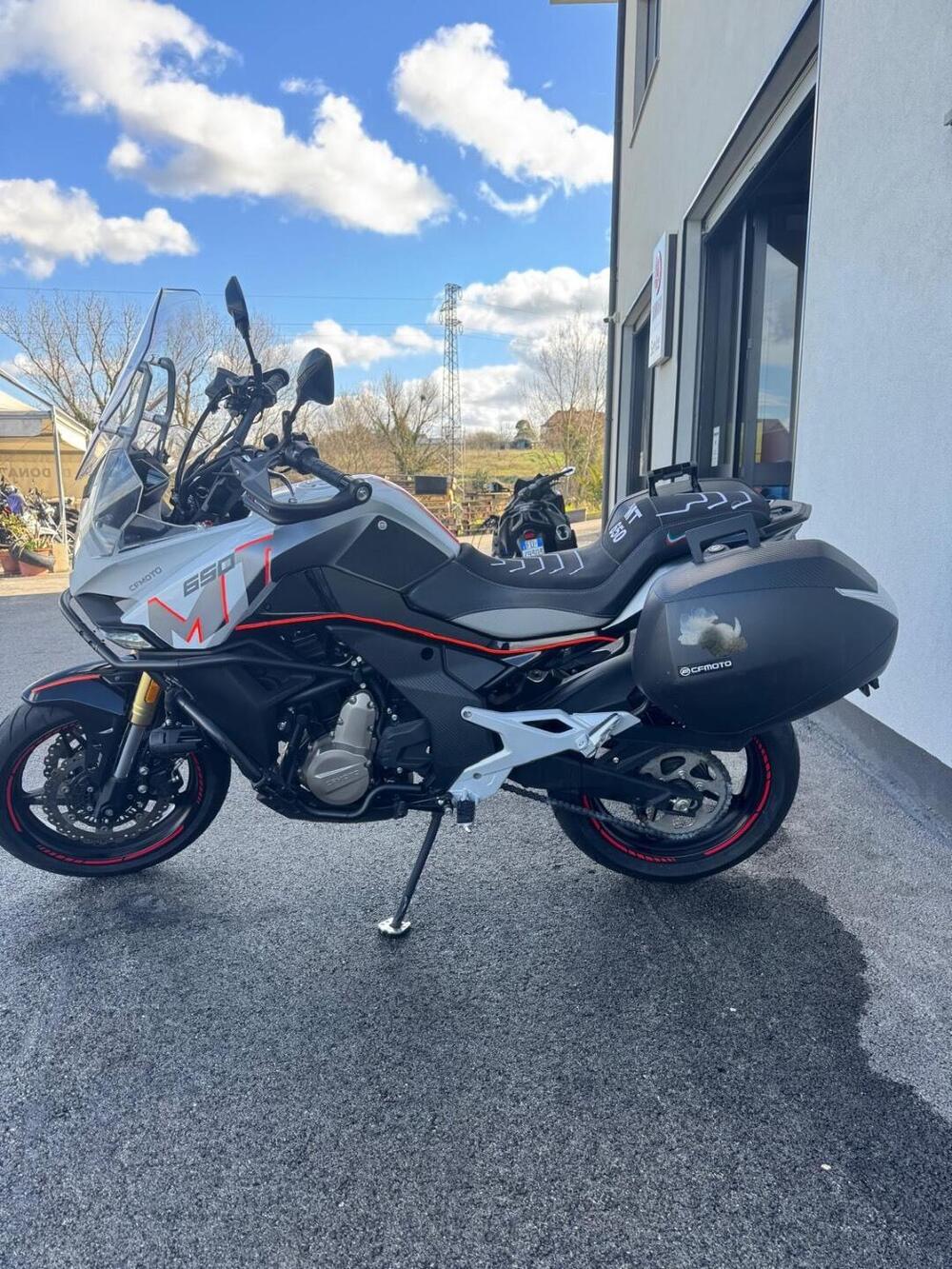 CFMOTO 650MT (2021 - 24) (5)