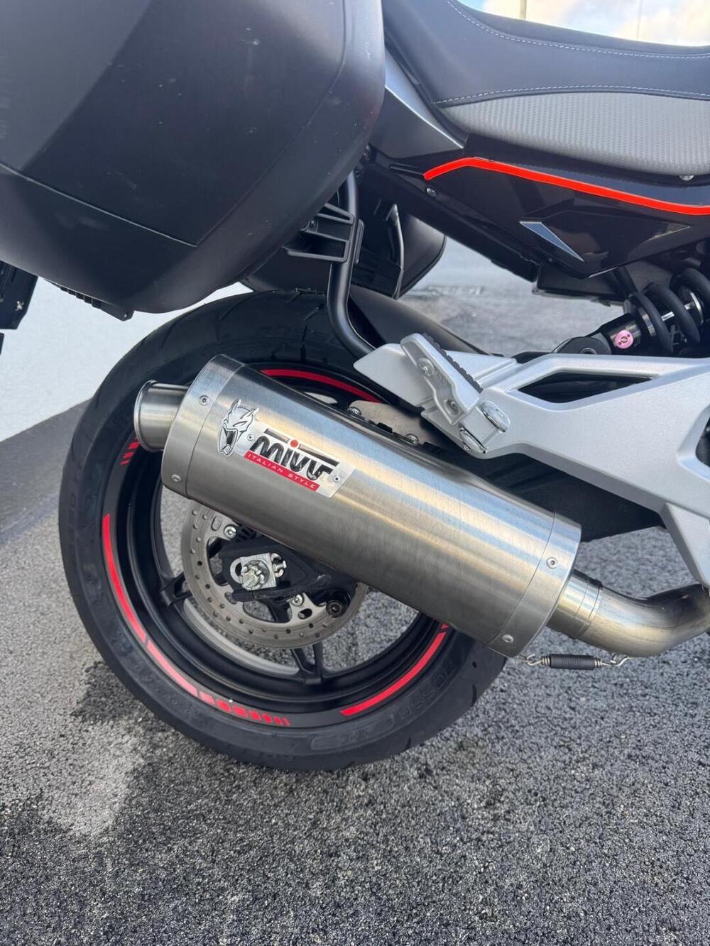 CFMOTO 650MT (2021 - 24) (8)