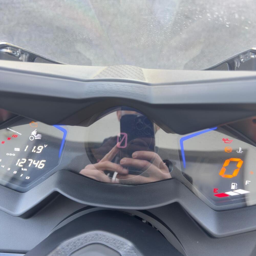 Kymco AK 550 ETS (2021 - 26) (7)