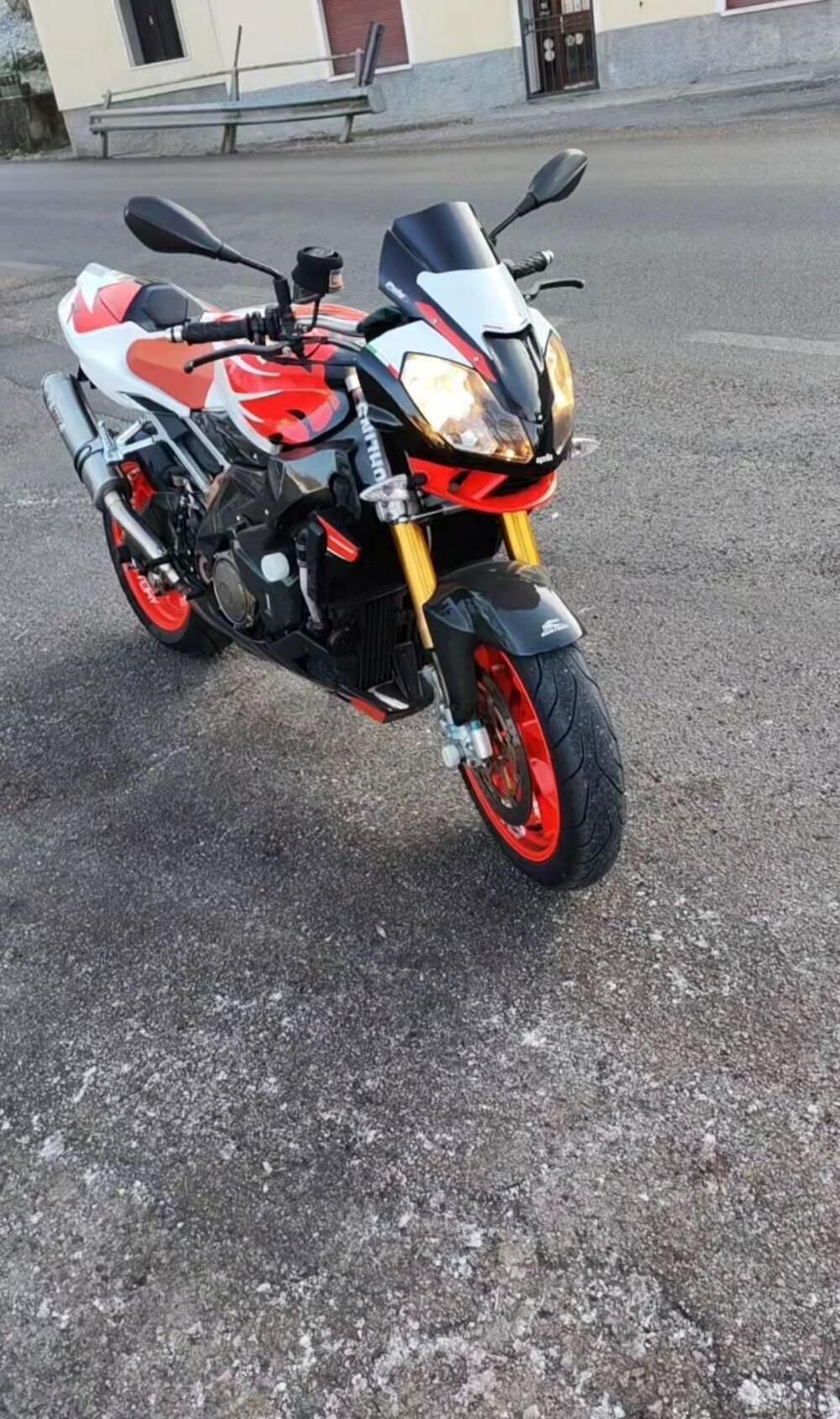 Aprilia Tuono 1000 R Factory (2006 - 11)