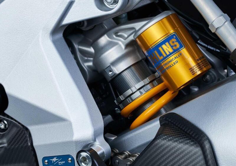 MV Agusta Rush 1000 Rush 1000 Titanio (2026) (10)