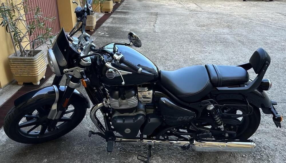 Royal Enfield Super Meteor 650 (2023 - 26) (4)