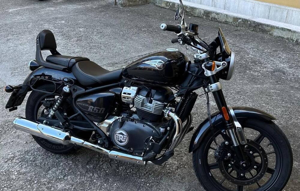 Royal Enfield Super Meteor 650 (2023 - 26) (5)