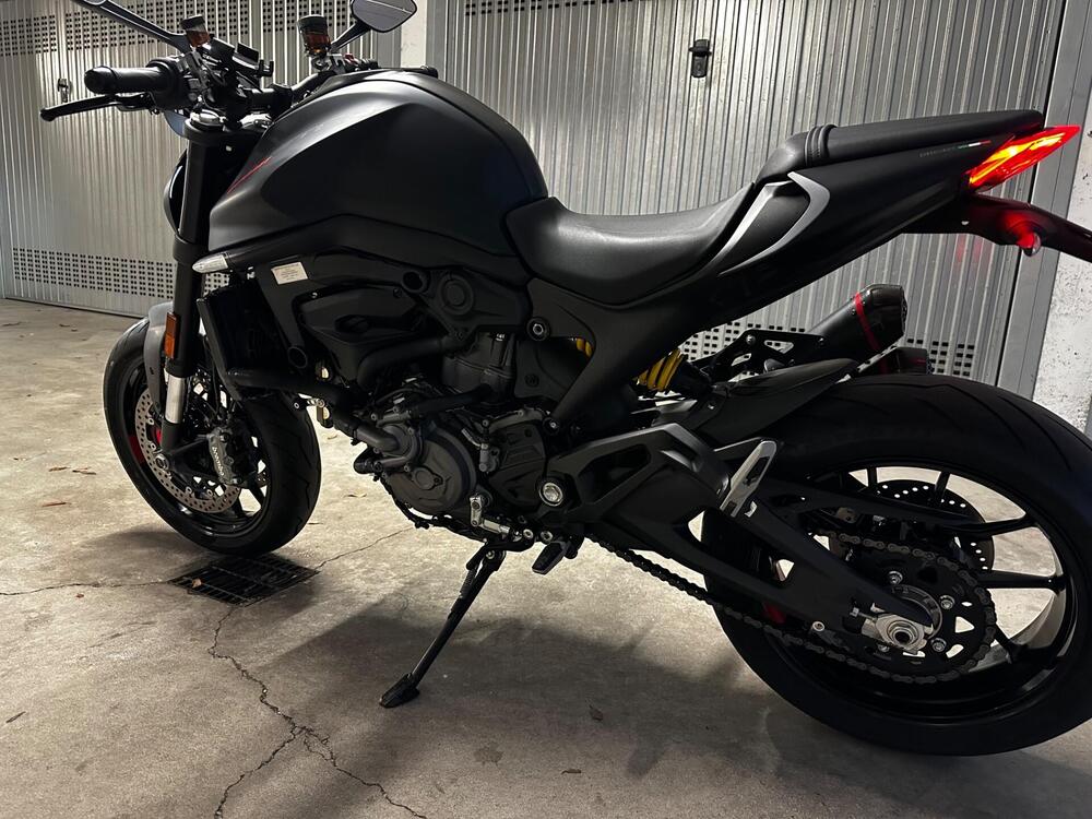 Ducati Monster 937 + (2021 - 25) (4)