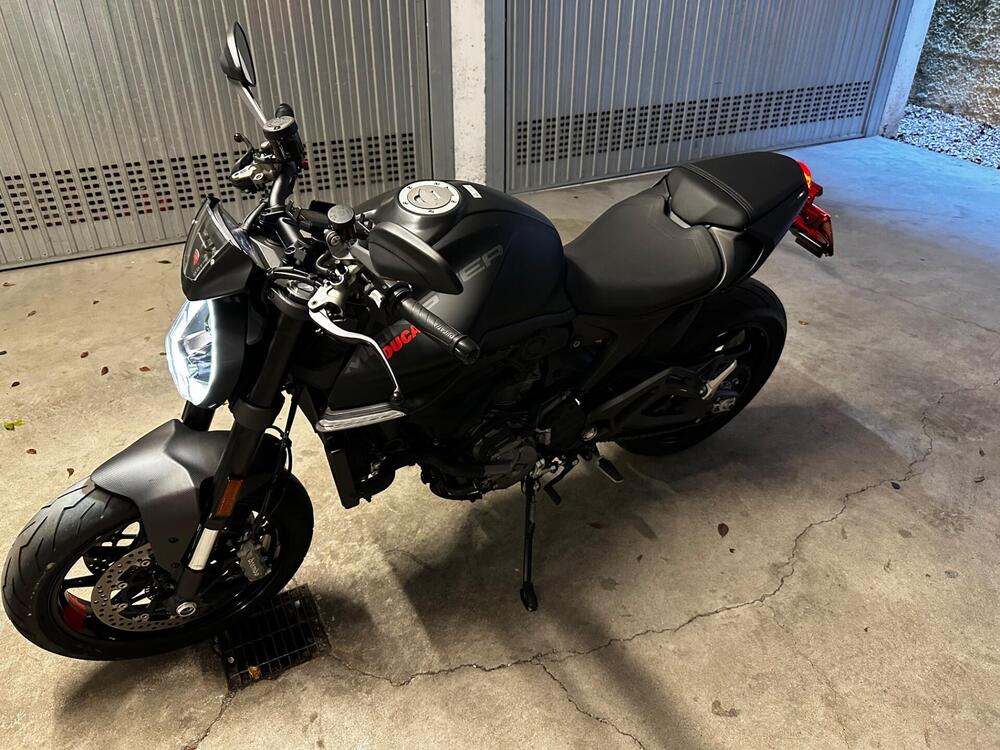 Ducati Monster 937 + (2021 - 25) (8)