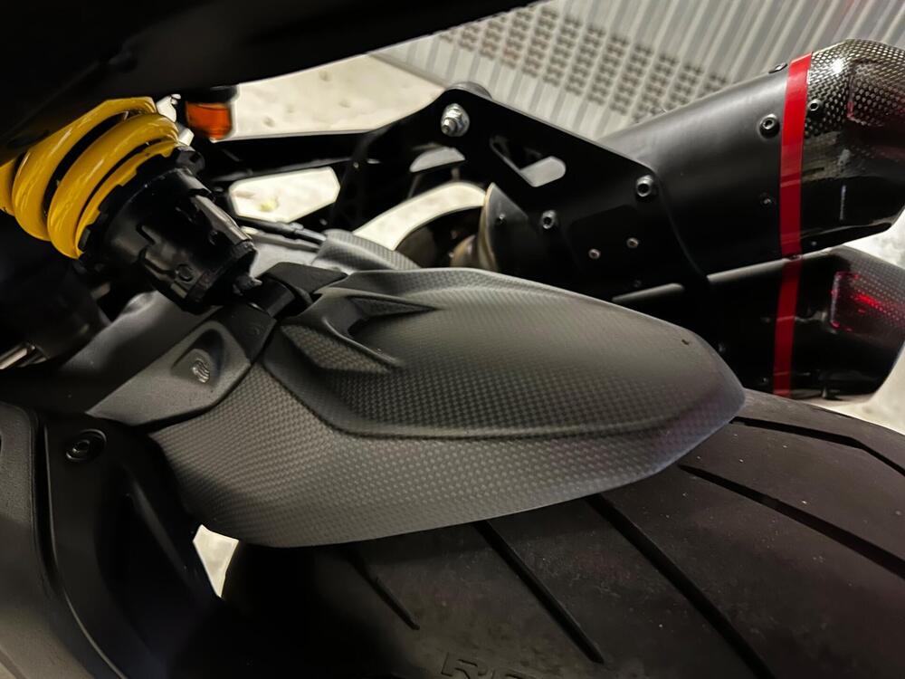 Ducati Monster 937 + (2021 - 25) (10)