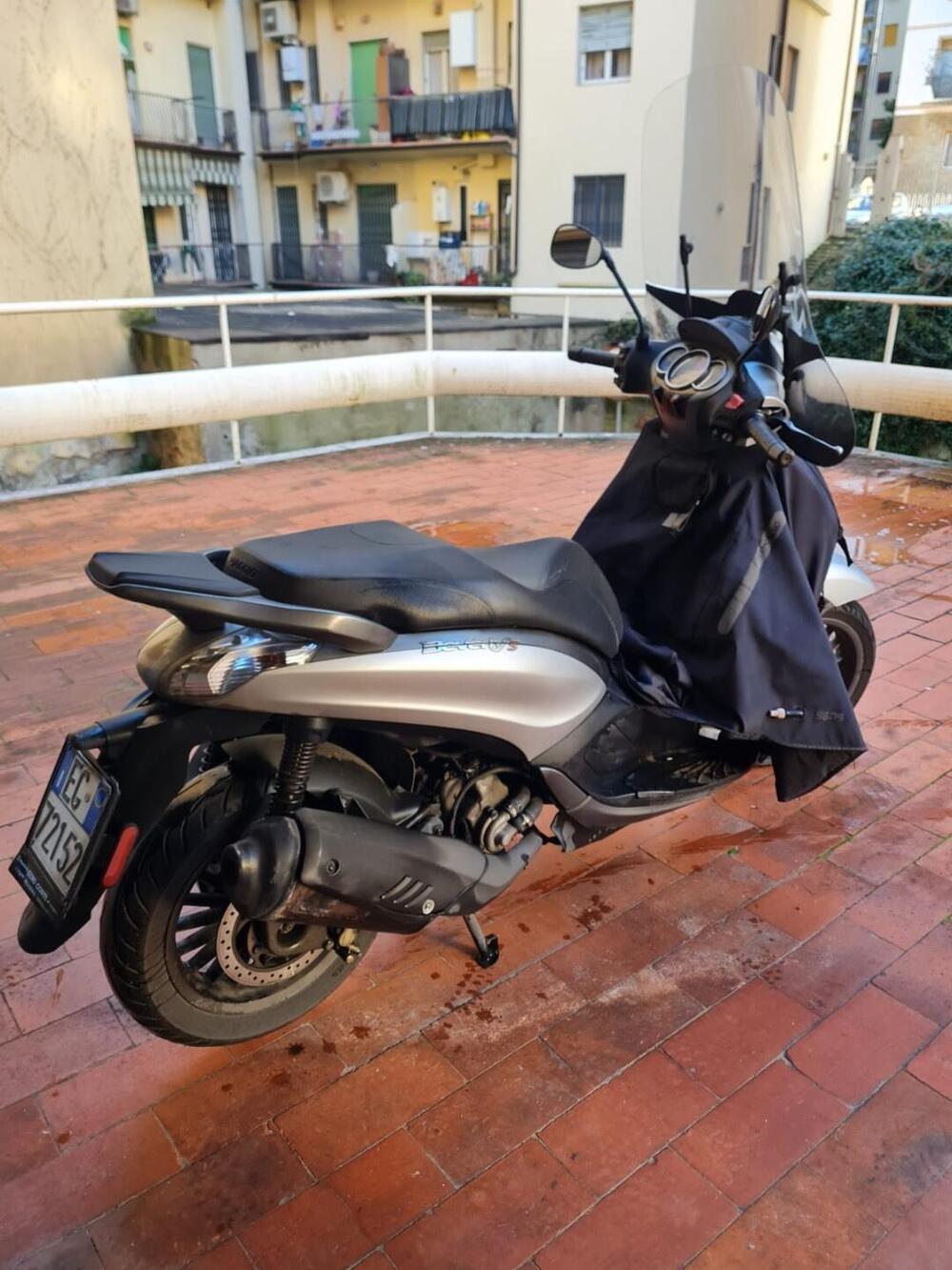 Piaggio Beverly 300 i.e. ABS-ASR (2016 - 20) (6)