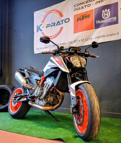 KTM 890 Duke R (2021) usata