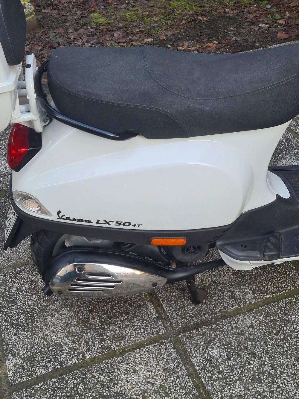Vespa LX 50 4T (2009 - 14) (5)