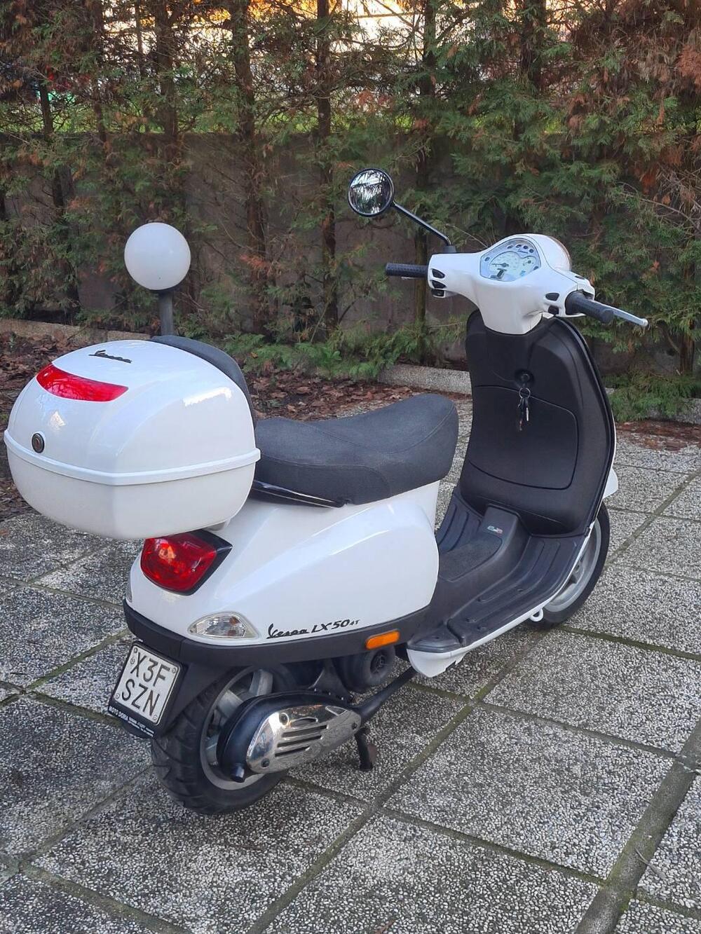 Vespa LX 50 4T (2009 - 14) (3)