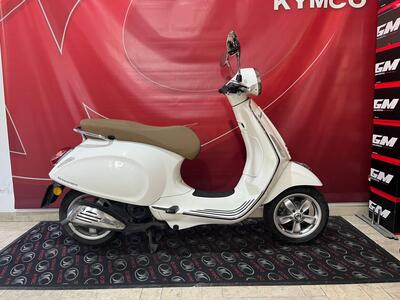 Vespa Primavera 50 2T (2014 - 17) usata