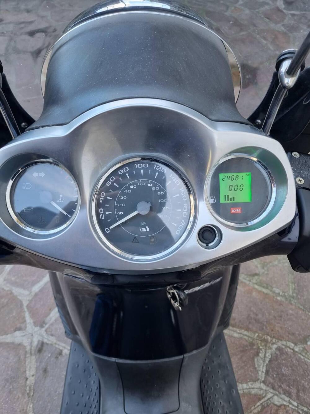 Aprilia Scarabeo 500 (2007 - 12) (5)