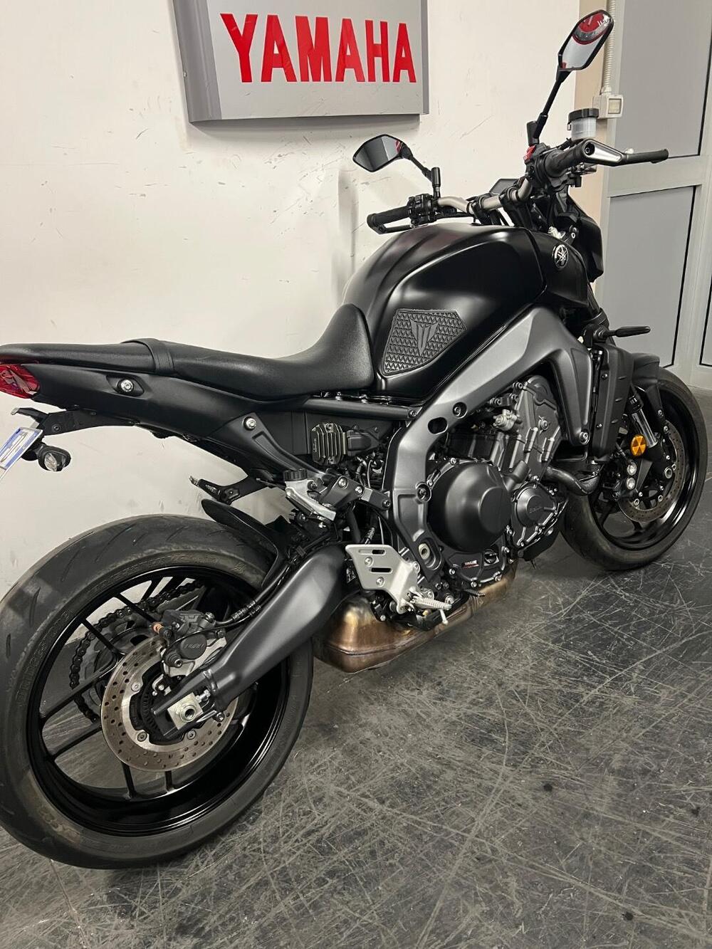 Yamaha MT-09 (2021 - 23) (4)
