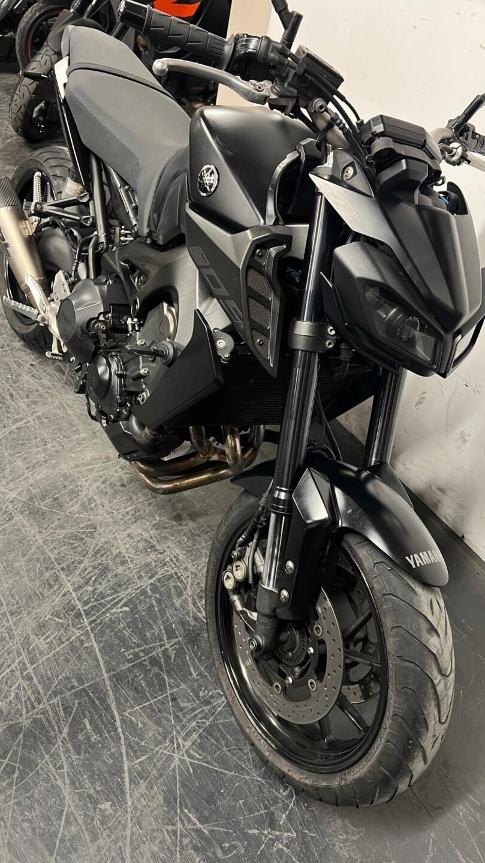 Yamaha MT-09 (2017 - 20) (11)