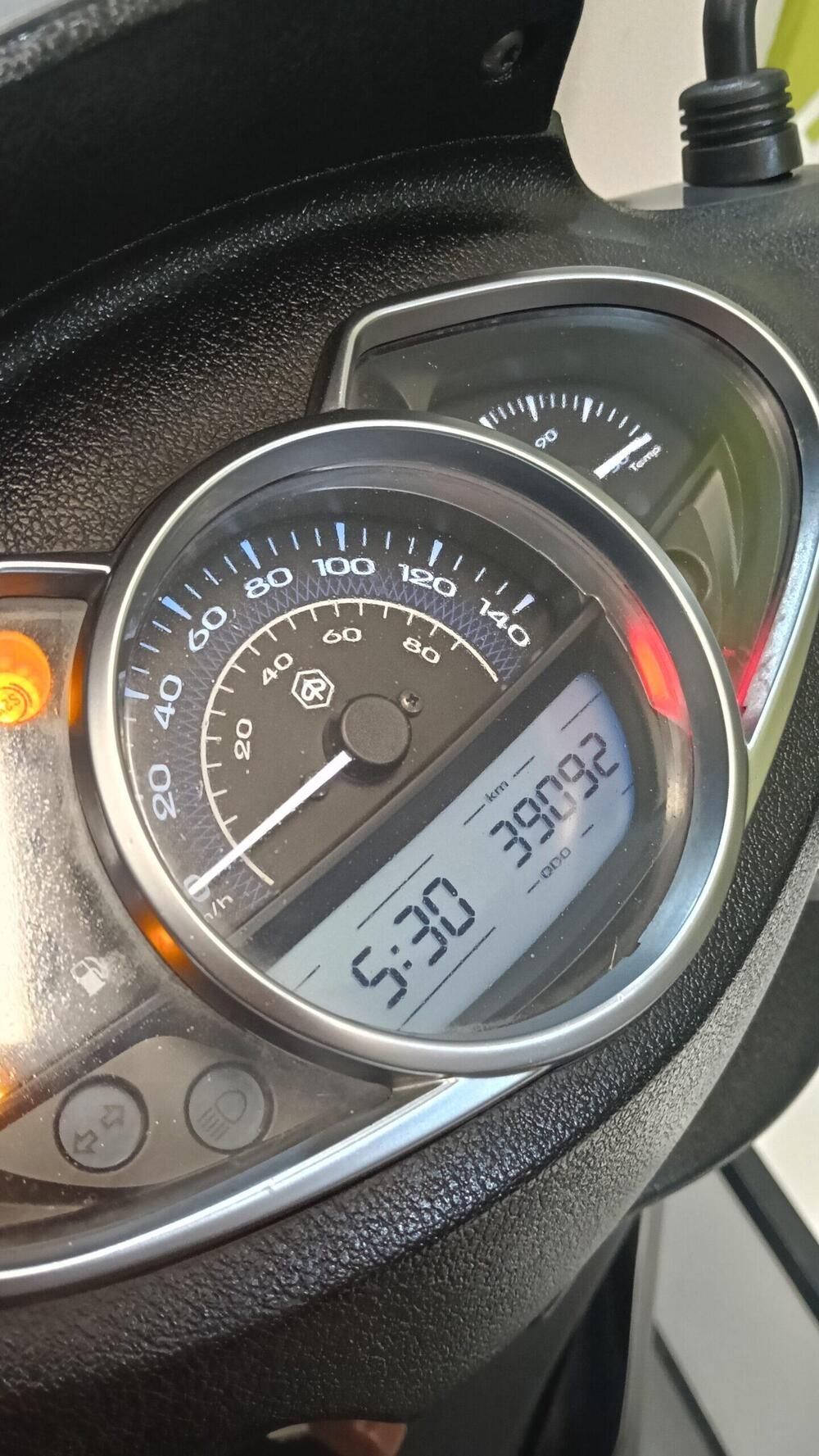 Piaggio Medley 125 ABS (2016 - 19) (3)