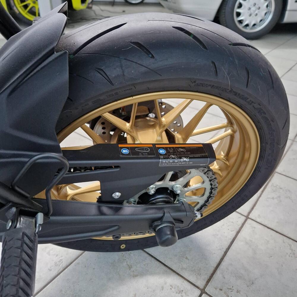 Kawasaki Z 650 RS (2022 - 24) (8)