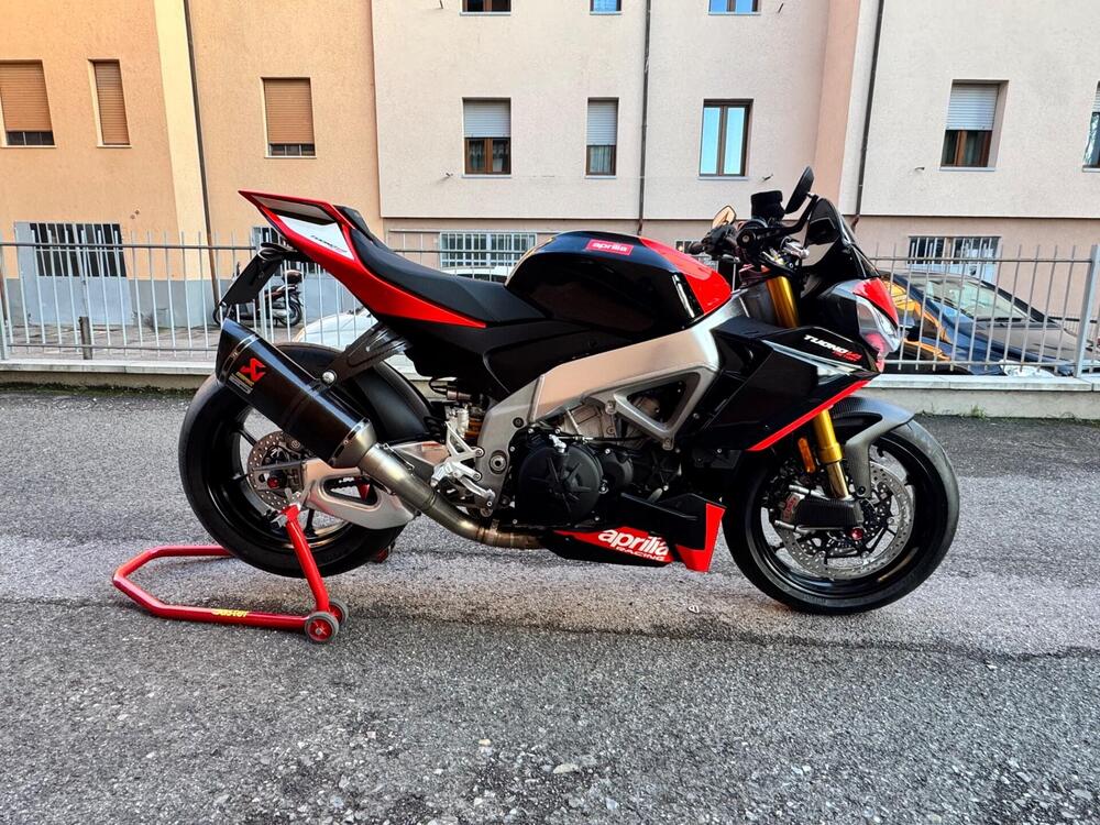 Aprilia Tuono V4 Factory SE-09 SBK (2024)