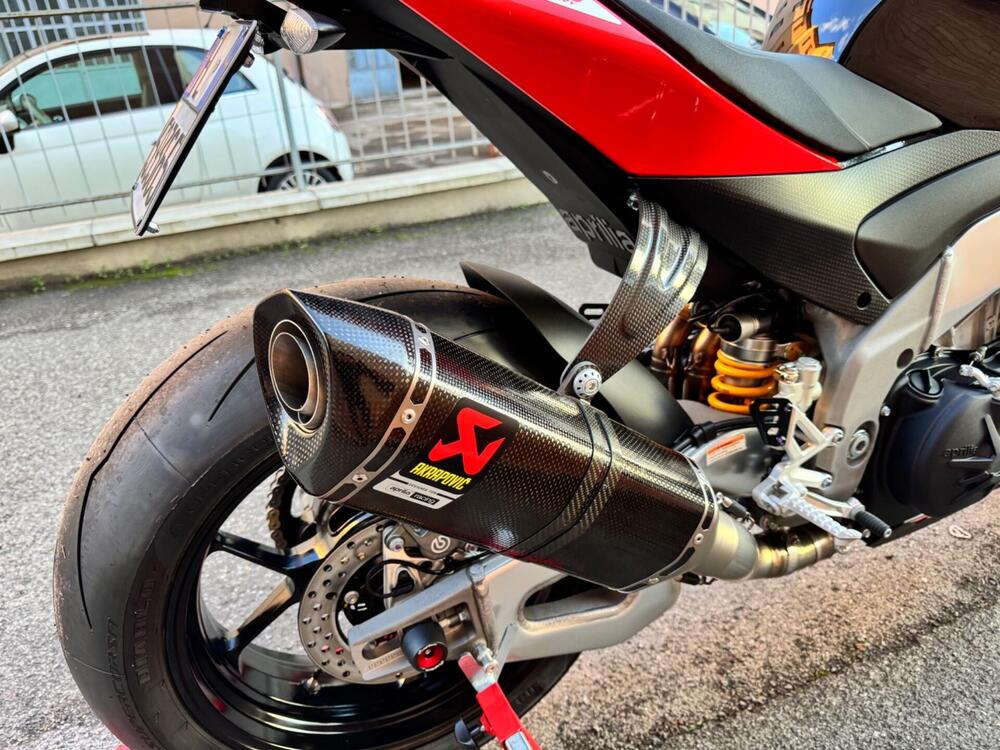 Aprilia Tuono V4 Factory SE-09 SBK (2024) (11)