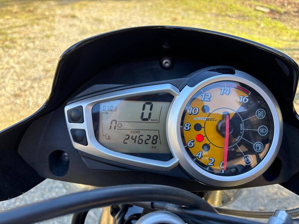 Triumph Street Triple (2007 - 12) (4)