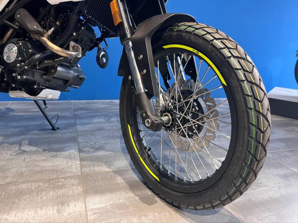 Benelli BKX 125 (2026) (2)