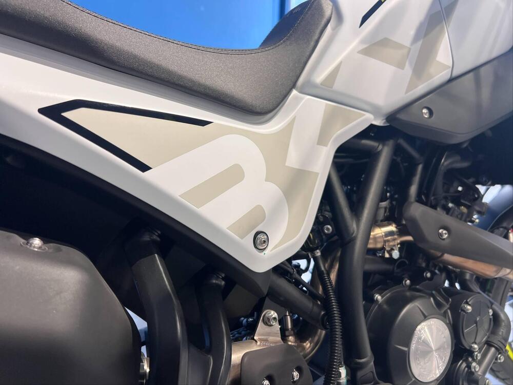 Benelli BKX 125 (2026) (9)