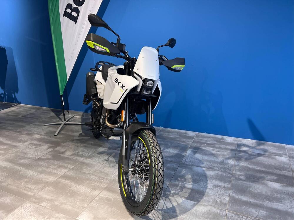 Benelli BKX 125 (2026) (10)