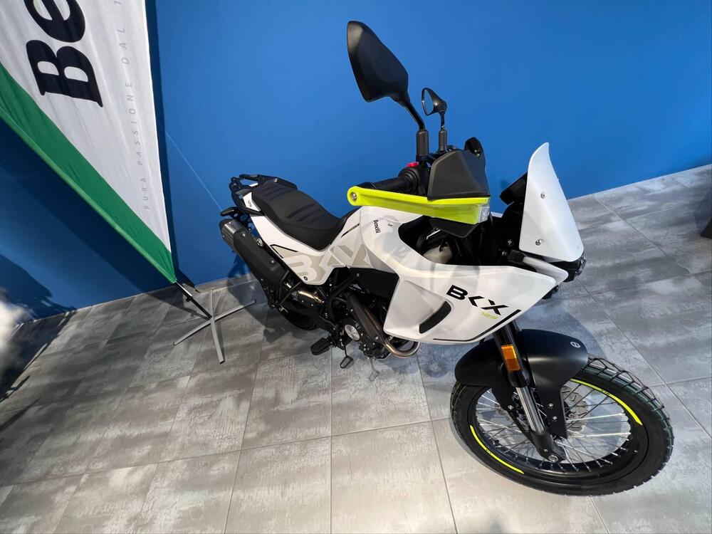 Benelli BKX 125 (2026) (17)