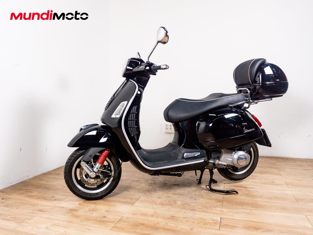 Vespa GTS 300 Hpe Touring (2019) (8)