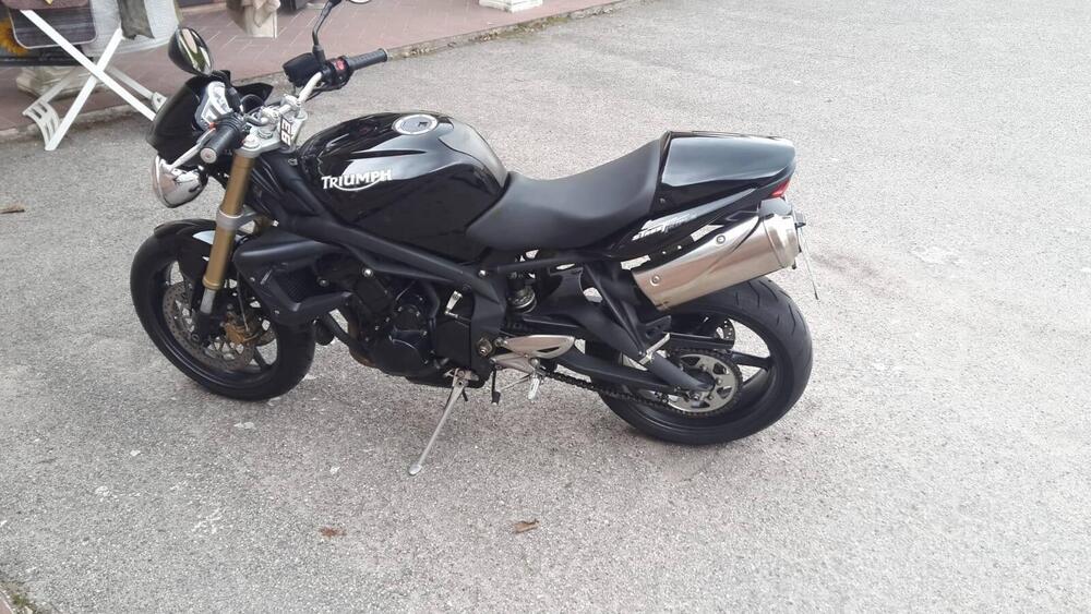 Triumph Street Triple (2007 - 12) (2)
