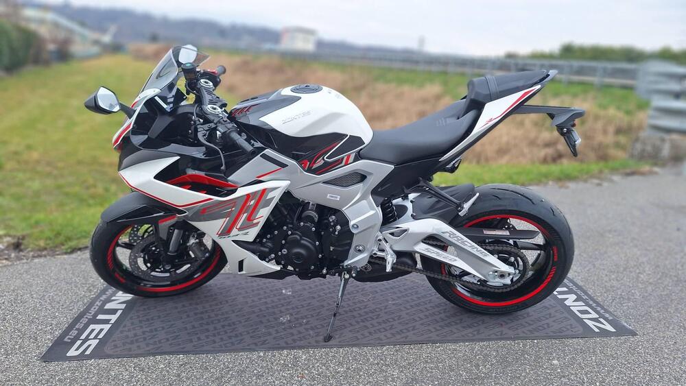 Zontes ZT703-RR (2025 - 26) (9)