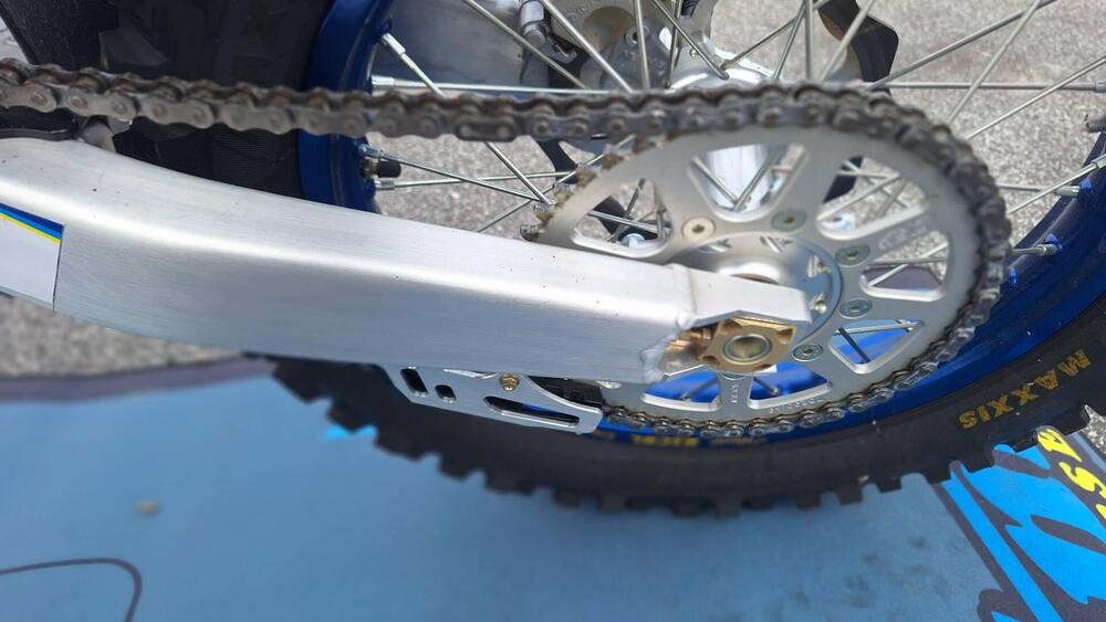 Tm Moto EN 300 Fi ES 2T (2025) (4)